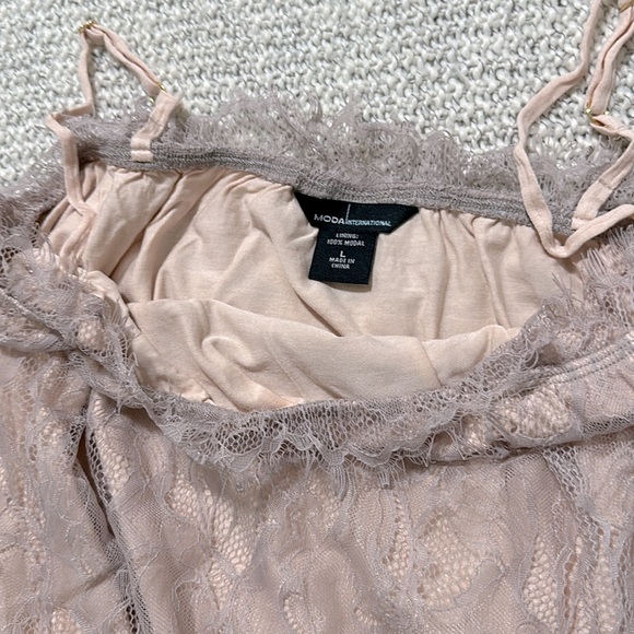 VICTORIA SECRETS Lace tank top size Large - Picture 3 of 3